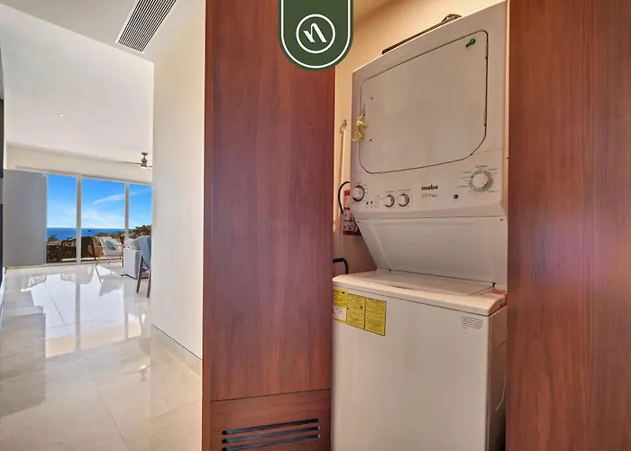 Oceanview 3 Bedroom - Pool - View Of The Desert